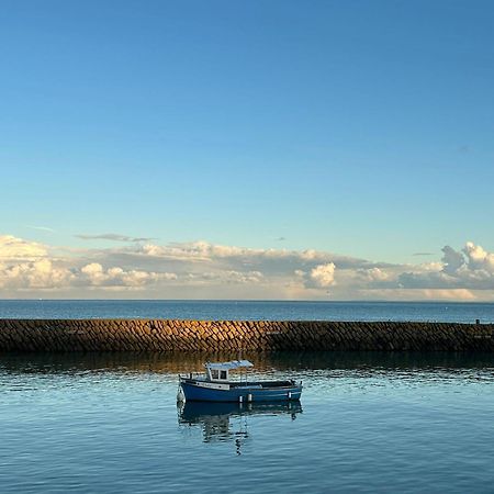 No.2 Folkestone公寓 外观 照片